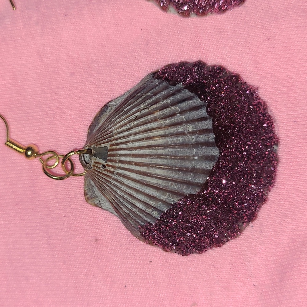 Shell earrings - Picture 3 of 4